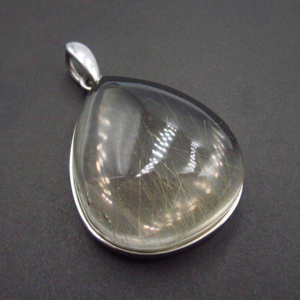 Kwarc rutylowy ze złotą nitką i srebro rodowane - zawieszka łezka