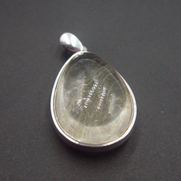 Kwarc rutylowy ze złotą nitką i srebro rodowane - zawieszka łezka