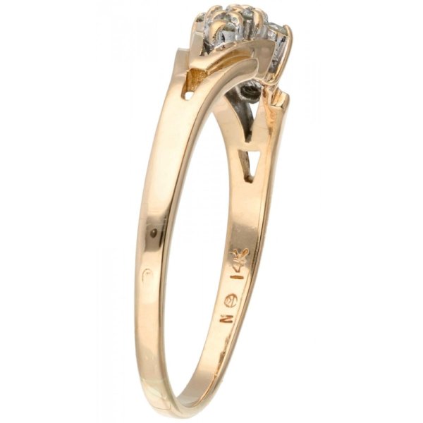 Pierścionek (vintage) - żółte złoto z brylantami (połowa XX wieku)