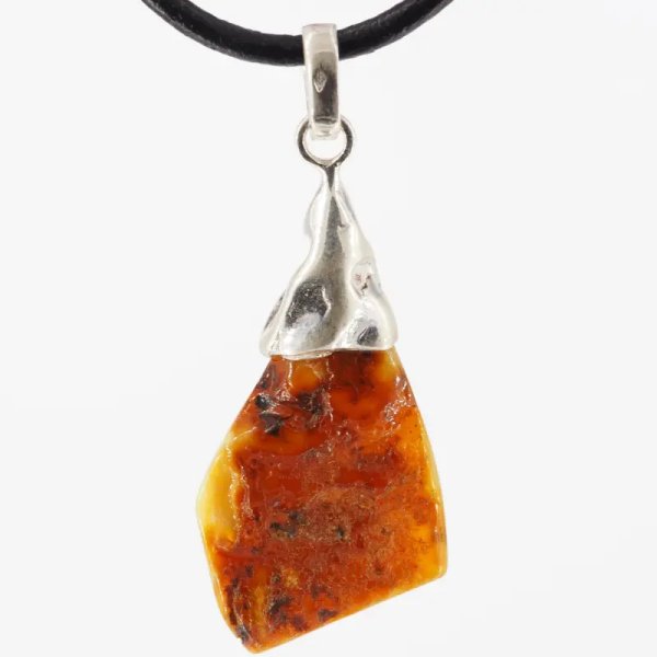 Naturalny, mleczny Bursztyn bałtycki i srebro  - naszyjnik na rzemieniu