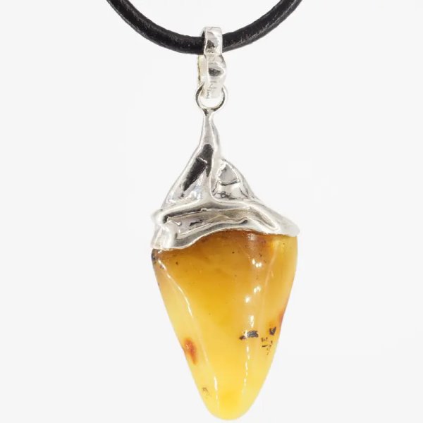 Naturalny, mleczny Bursztyn bałtycki i srebro - naszyjnik na rzemieniu