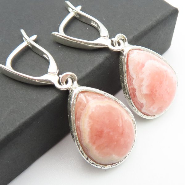 Rodochrozyt w srebrze młotkowanym - kolczyki łzy (para)