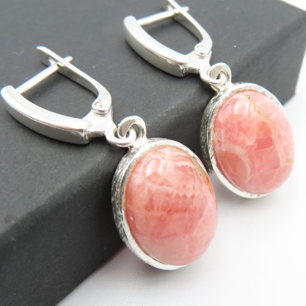 Rodochrozyt w srebrze młotkowanym - kolczyki owale (para)