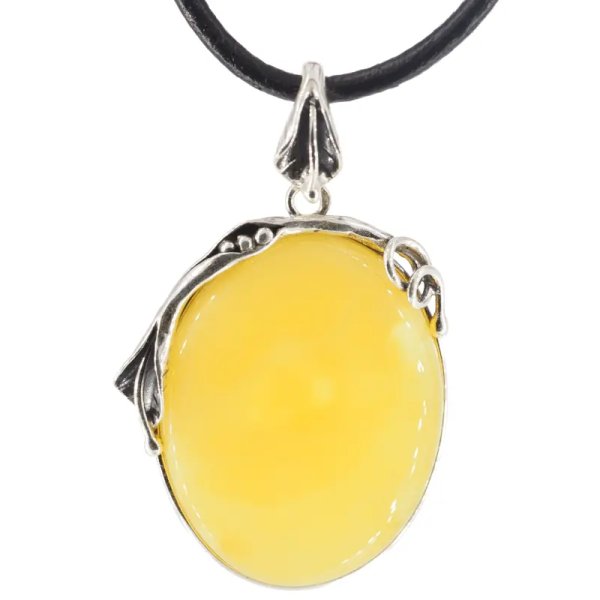 Żółty bursztyn z chmurami i srebro oksydowane - zawieszka z rzemieniem