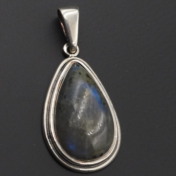 Labradoryt i srebro oksydowane - wisiorek łza