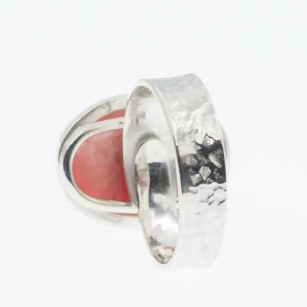 Rodochrozyt i srebro młotkowane - pierścionek owal z regulacją (Rozmiar Jubilerski 19)