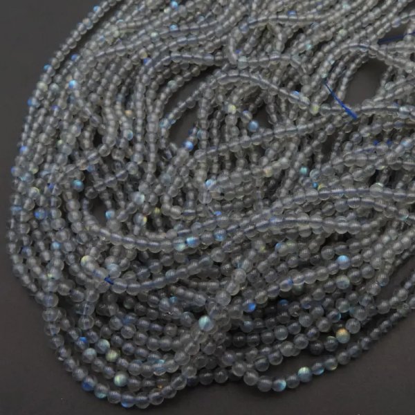 Labradoryt kulka 3 mm – sznur ok. 38 cm (wysoka jakość)