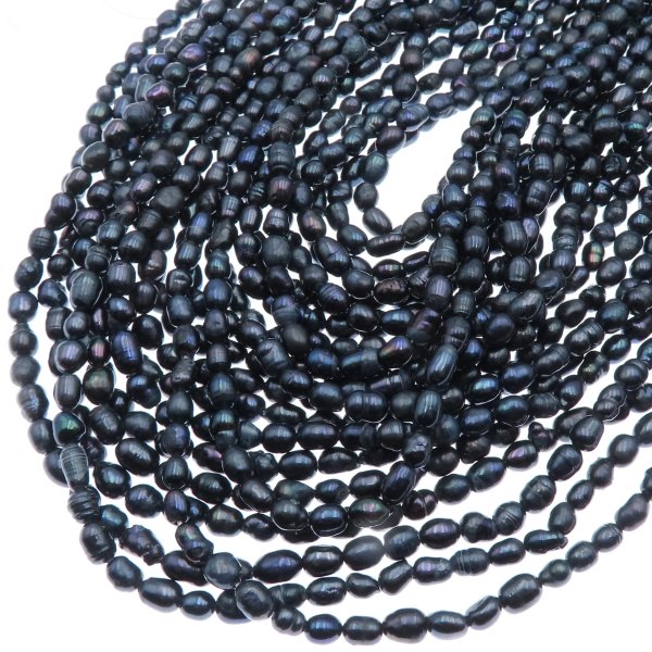 Perły Naturalne Hodowane czarne ryż 3-4 mm (sznur)