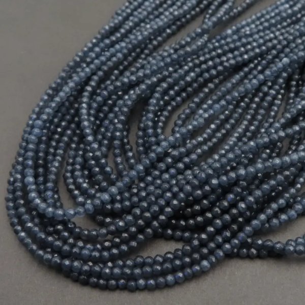 Jadeit granatowy fasetowany kulki 2 mm (sznur)