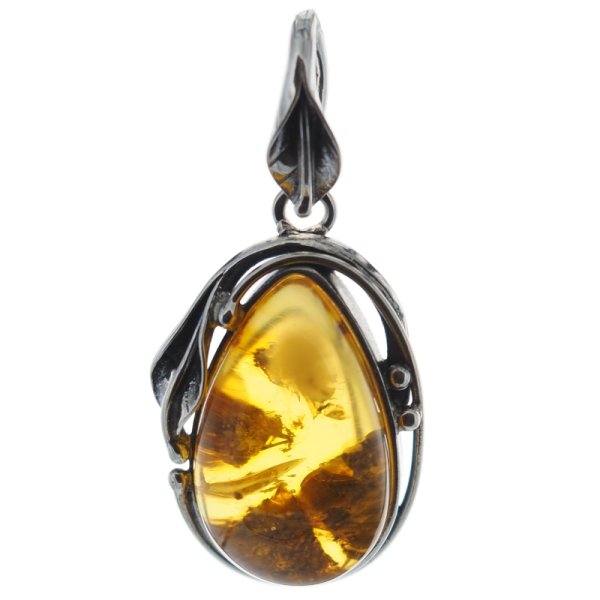 Szczątki organiczne w przezroczystym bursztynie i srebro oksydowane - wisiorek