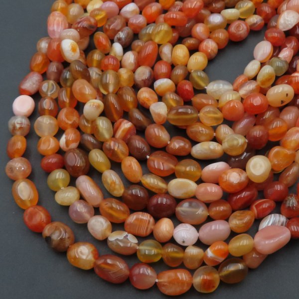 Agat czerwony pastylki - nieregularne (sznur)