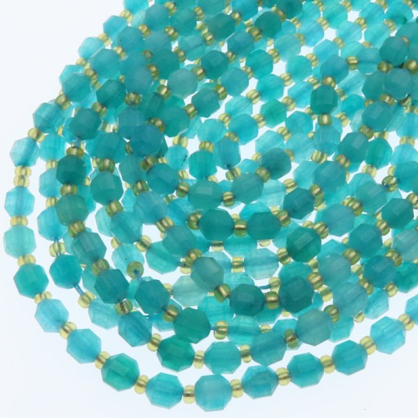 Amazonit fasetowany - wielościany 6 mm (sznur) (ciemny odcień)