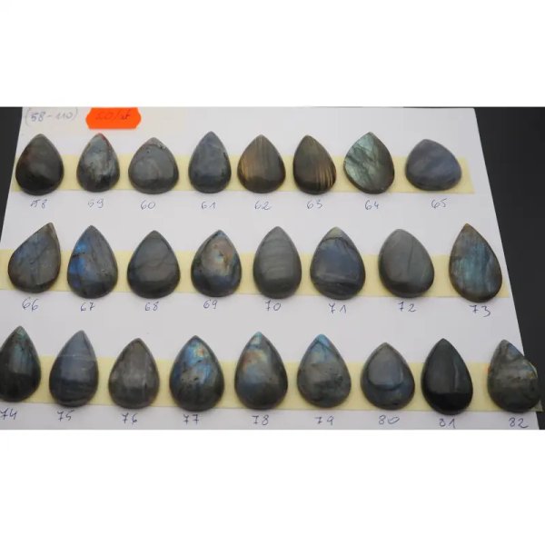 Labradoryt 23-36x14-22 mm łza (różne kamienie do wyboru)