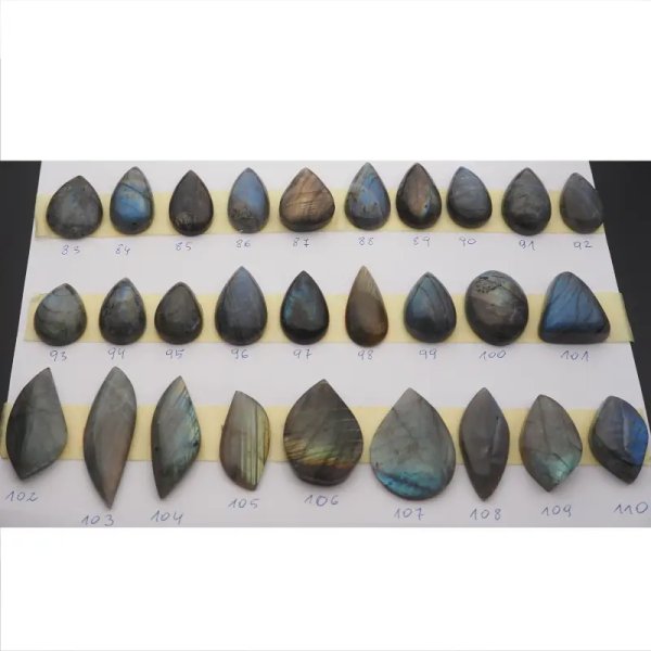 Labradoryt 23-36x14-22 mm łza (różne kamienie do wyboru)