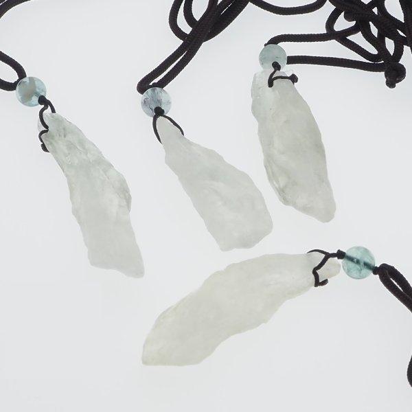 Surowy Ametyst Zielony- naszyjnik na sznurku regulowany