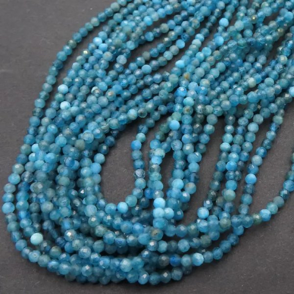 Apatyt Fasetowany kulka 2,5mm (sznur)