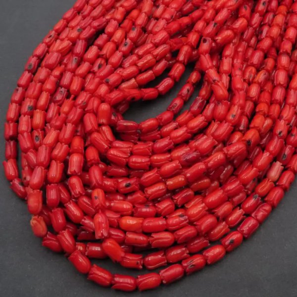 Koral czerwony tulipan 8x5 mm (sznur) - drugi gatunek