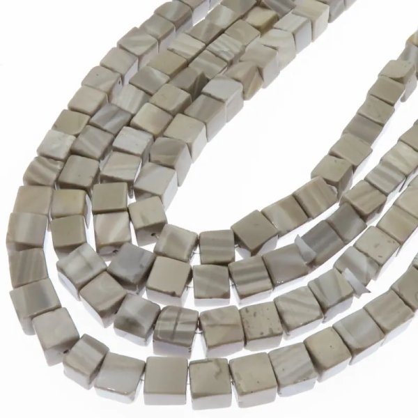 Krzemień Pasiasty kostki 8 mm (sznur)