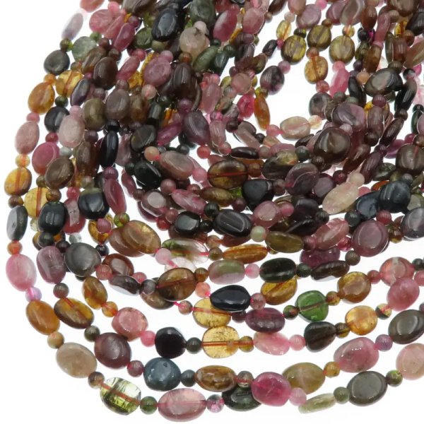 Turmalin kolorowy polerowany - nieregularny z kulkami (sznur)
