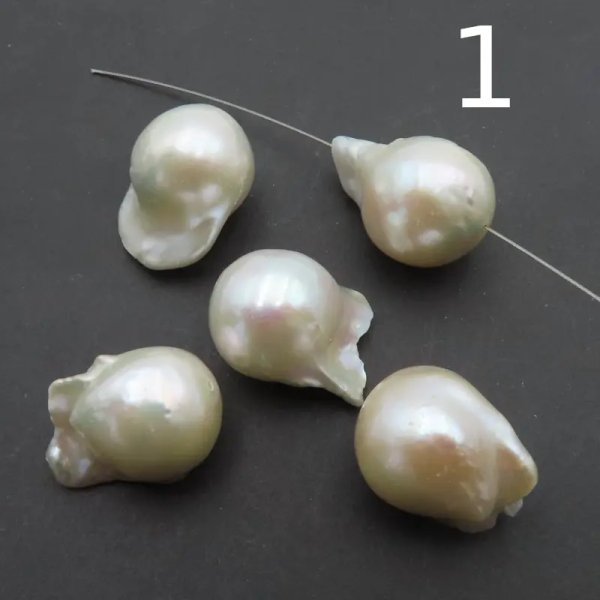 Perły Naturalne Hodowane białe - nieregularne, duże (sztuka)