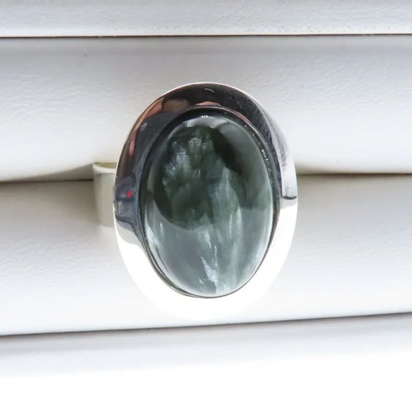 Serafinit (Klinochlor) owal w srebrze - pierścionek (Rozmiar Jubilerski 17) z regulacją