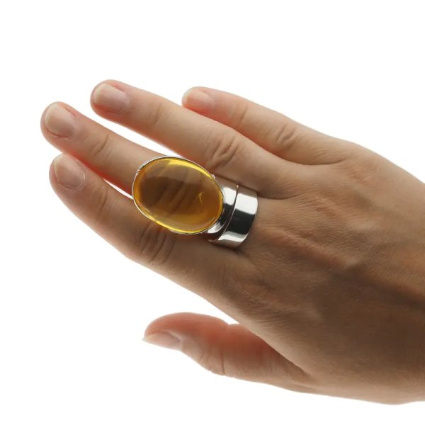 Przezroczysty Bursztyn owalny i srebro - pierścionek regulowany (Rozmiar Jubilerski 17)