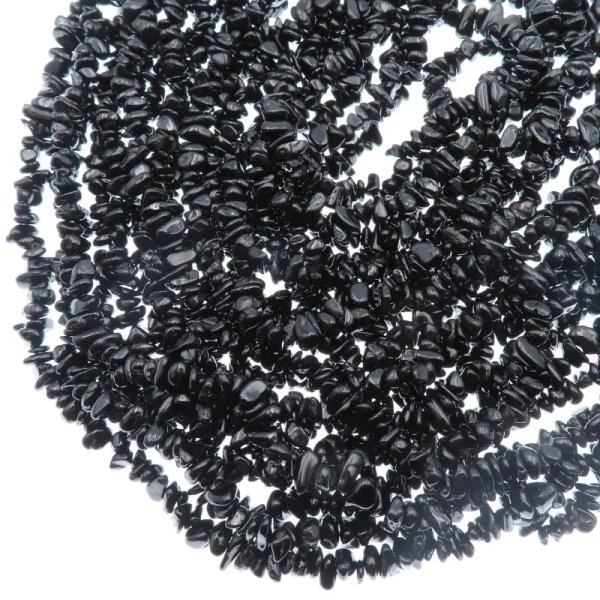 Turmalin czarny polerowany sieczka 8-10mm (sznur 80 cm)