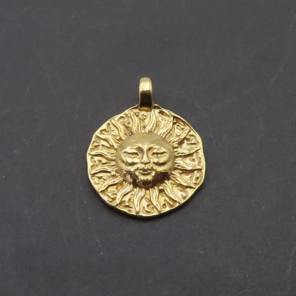 Srebro Ag złocone - zawieszka słońce 14,5 mm