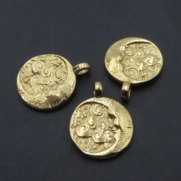 Srebro złocone Ag - zawieszka księżyc 13 mm