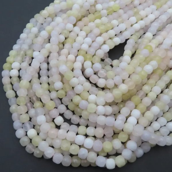 Morganit fasetowany kostka 6 mm (sznur)