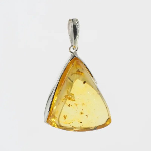  Bursztyn przezroczysty ze szczątkami roślinnymi i srebro - zawieszka trójkąt