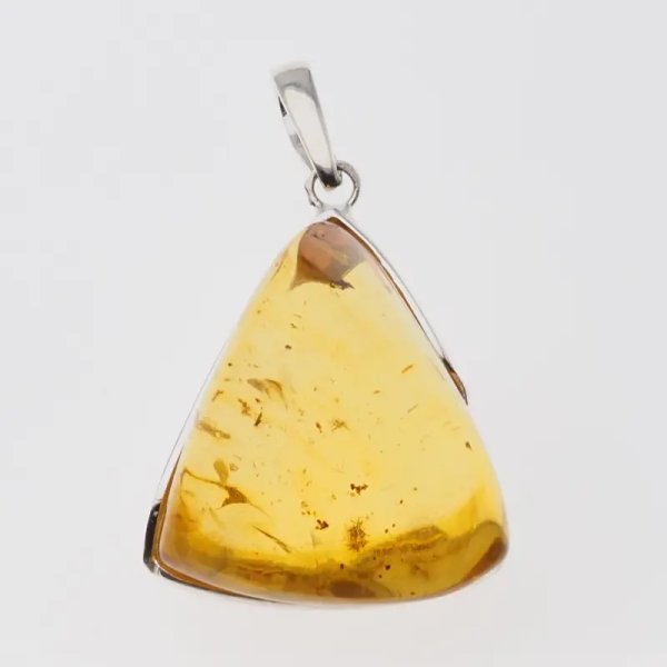  Bursztyn przezroczysty ze szczątkami roślinnymi i srebro - zawieszka trójkąt