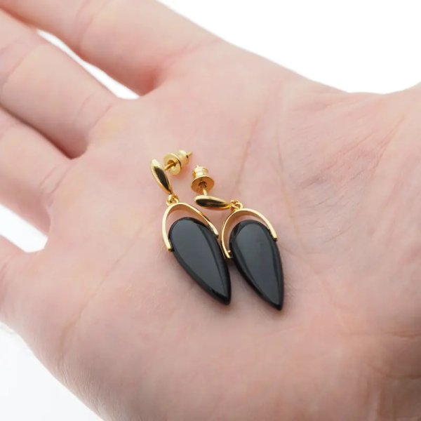 Onyks łzy w srebrze złoconym - kolczyki wiszące sztyfty