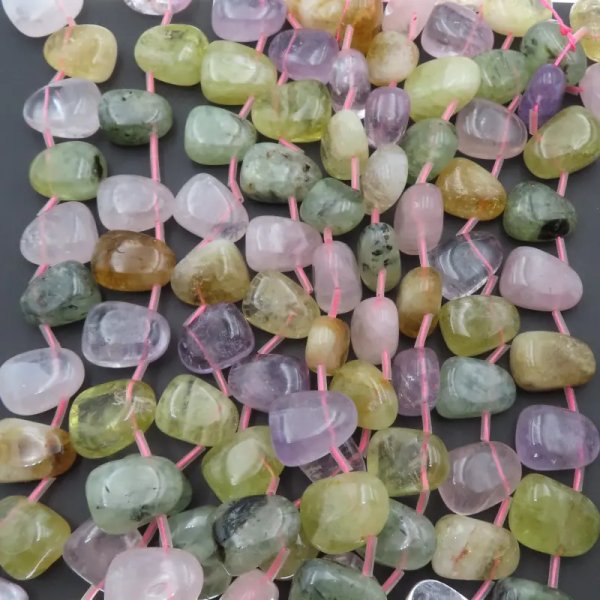 Mix kamieni - polerowane bryłki 15x20x25mm (sznur)