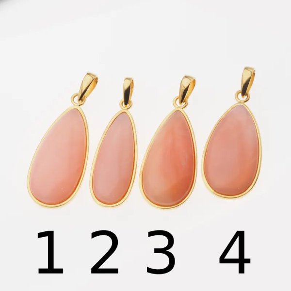 Opal Różowy i srebro złocone - zawieszka łza