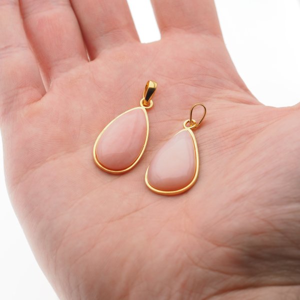 Opal Różowy i srebro złocone - zawieszka łza