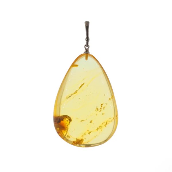 Bursztyn przezroczysty, szczątki roślinne, pęcherzyki powietrza i srebro oksydowane - zawieszka łza