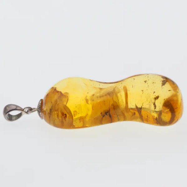 Bursztyn przezroczysty, szczątki roślinne i srebro oksydowane - zawieszka