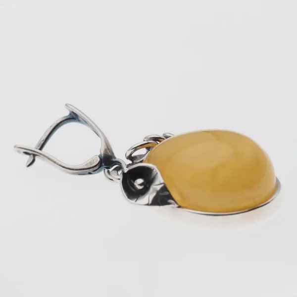 Mleczny Bursztyn w srebrze oksydowanym - kolczyki łzy z liśćmi