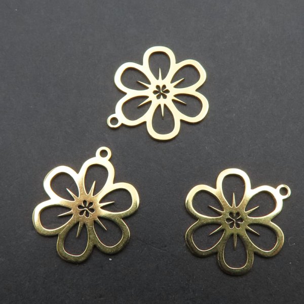 Srebro Ag złocone -  zawieszka kwiatek 15 mm