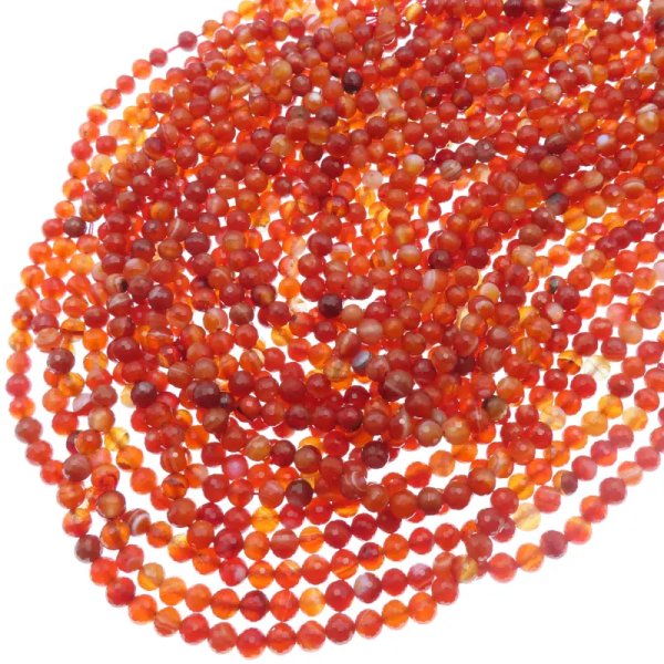 Agat czerwony kulki fasetowane 6 mm (sznurek)