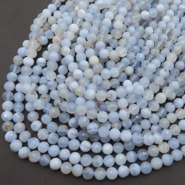 Chalcedon niebieski fasetowany kula 8mm (sznurek)