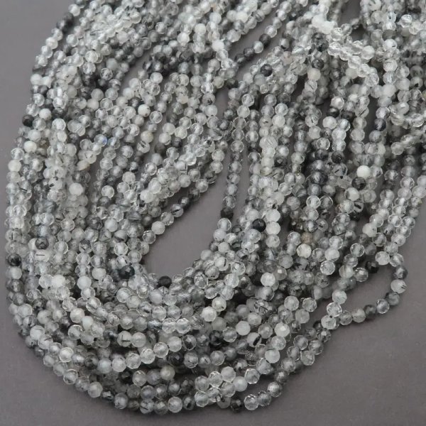 Kwarc rutylowy czarny kulka fasetowana 4 mm (sznur)