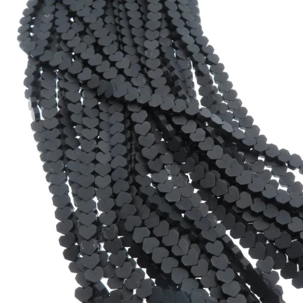 Hematyt czarny matowy serce 6 mm (sznur)