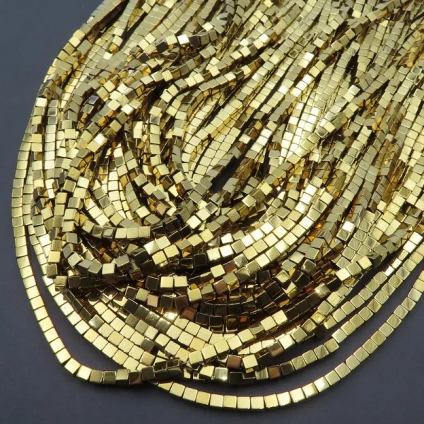 Hematyt złoty kostka 3 mm (sznur)