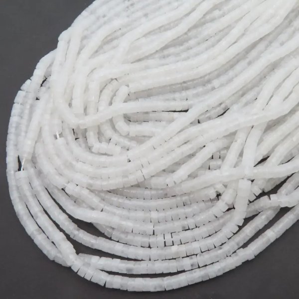 Kamień Księżycowy walce 4x2 mm (sznur)