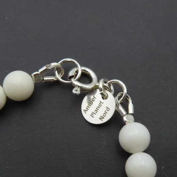 Koral biały kulki 6 mm i srebro - bransoletka 19 cm