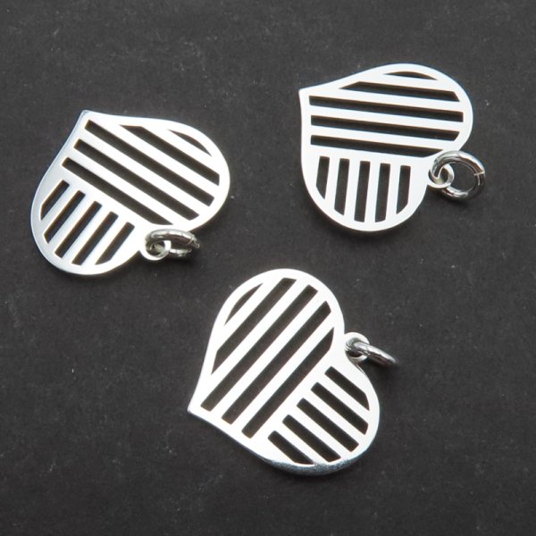 Srebro Ag - zawieszka serce 15x15 mm