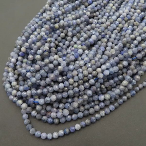 Tanzanit fasetowany kulki 4,3 mm (sznur)