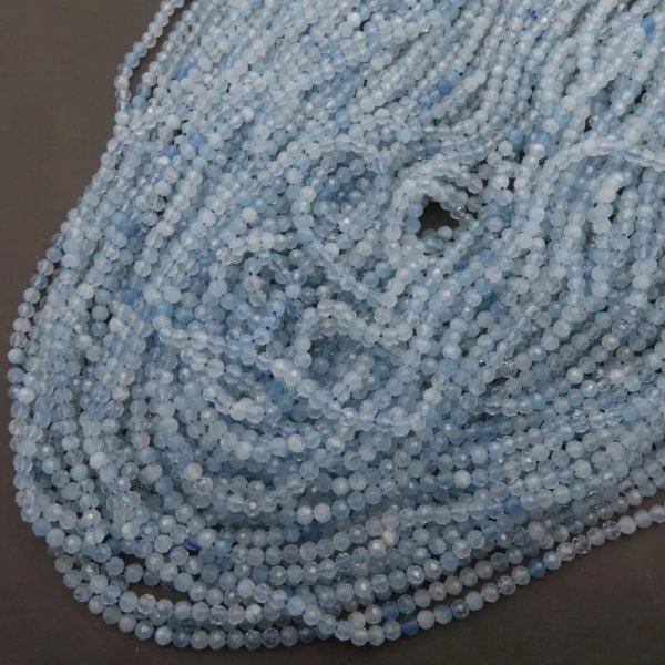 Akwamaryn Fasetowany kulki 3,2mm (sznur)